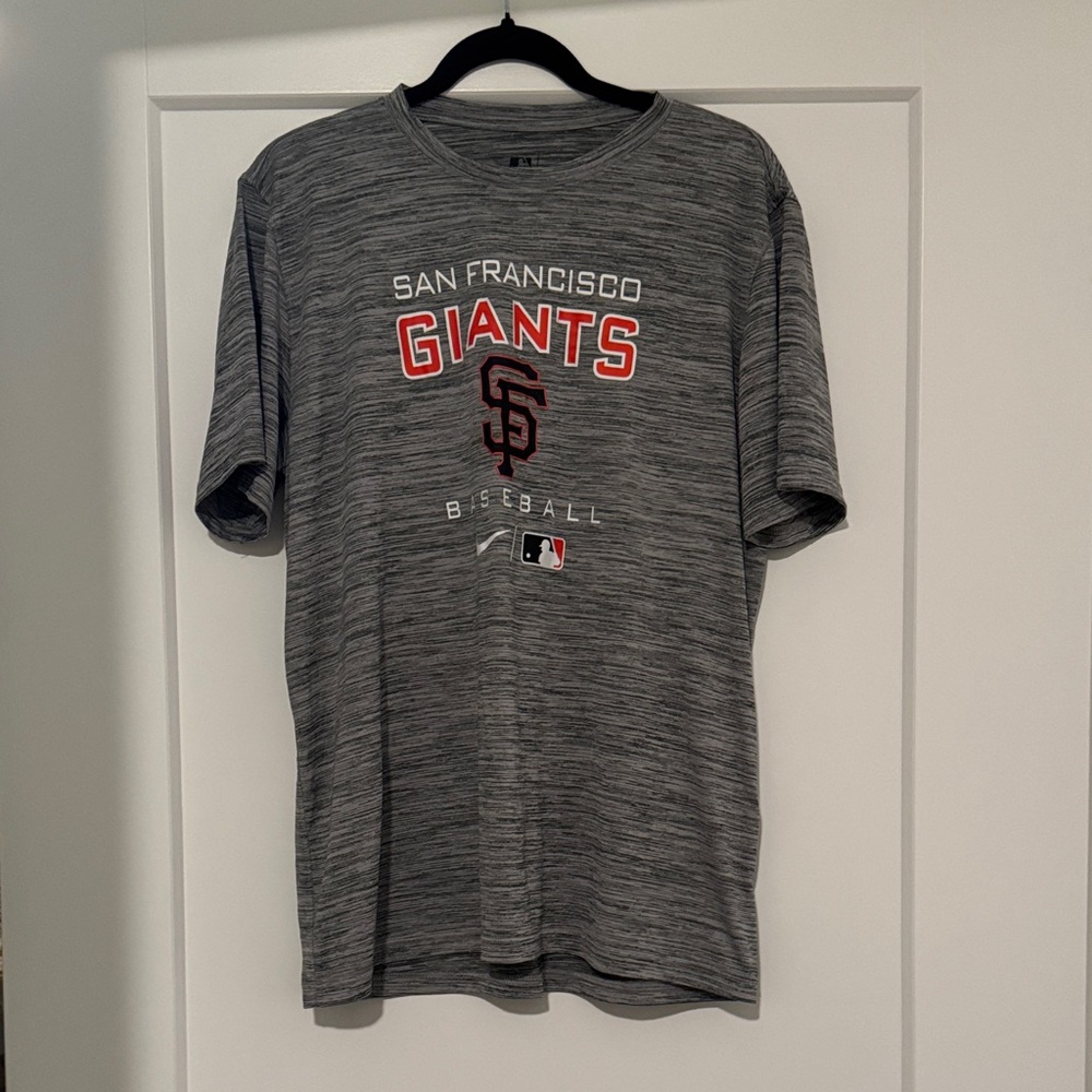 Nike tee San Francisco giants dri fit top shirt grey